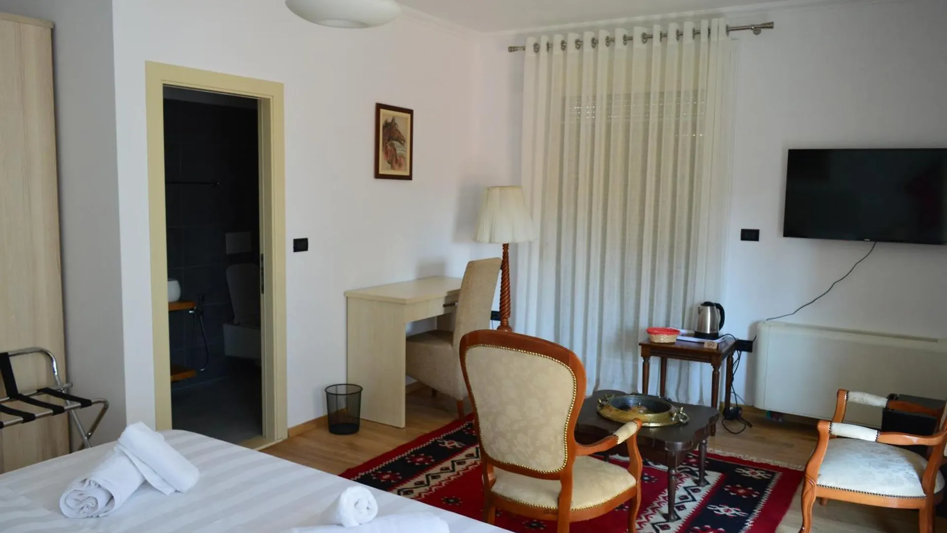 Noor Apartments Tirana 0*,  Albánia